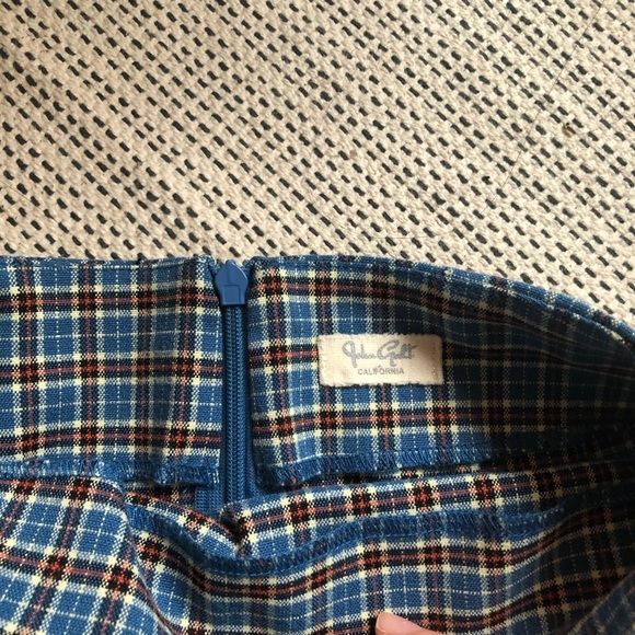 Brandy Melville Cara Skirt - Picture 2 of 2